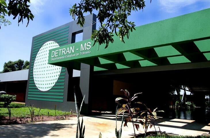 Imagem de compartilhamento para o artigo Vai viajar no Carnaval? Antecipe os serviços no Detran-MS para não perder a folia da MS Todo dia